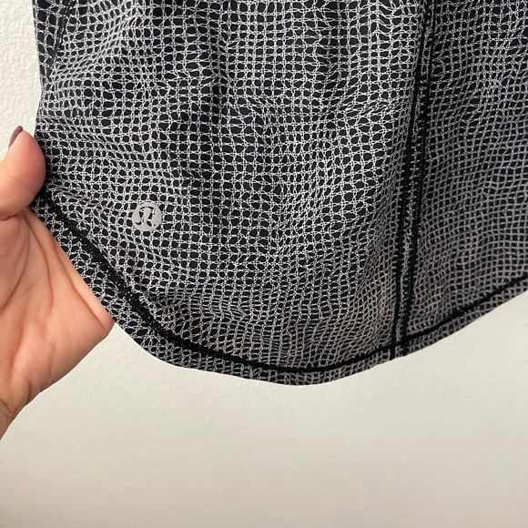 Lululemon Sculpt Tank Top Splatter White Reptile Black Mesh Dot Size 6 - Picture 8 of 11